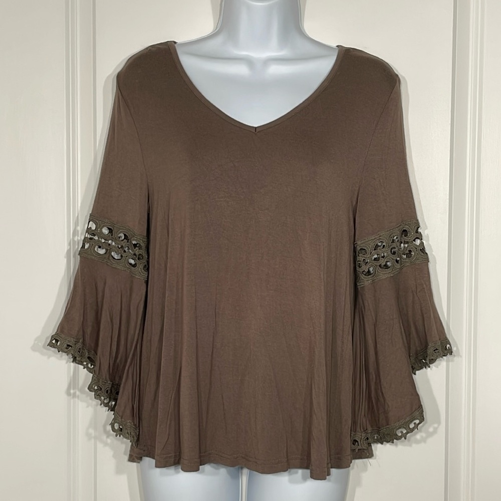 ROOMMATES brown blouse